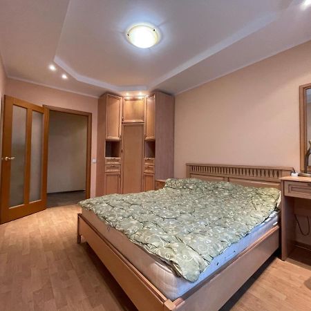 Apartment Mala Zhytomyrska 10 キエフ エクステリア 写真