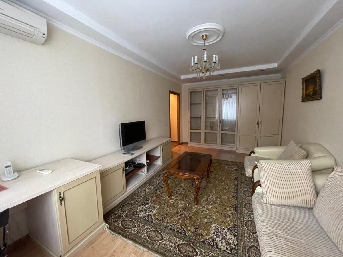 Apartment Mala Zhytomyrska 10 キエフ エクステリア 写真