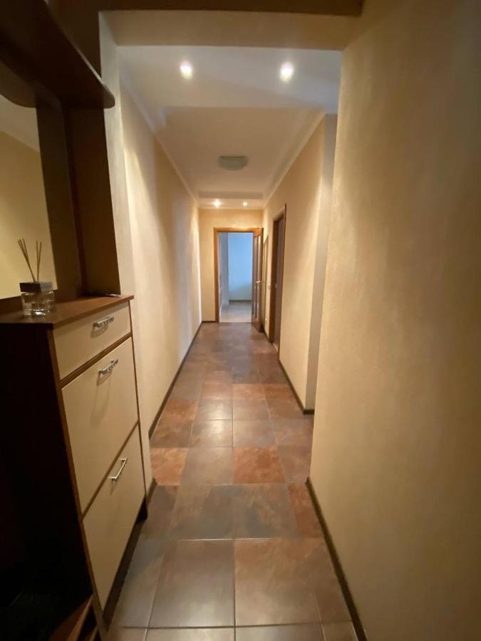 Apartment Mala Zhytomyrska 10 キエフ エクステリア 写真